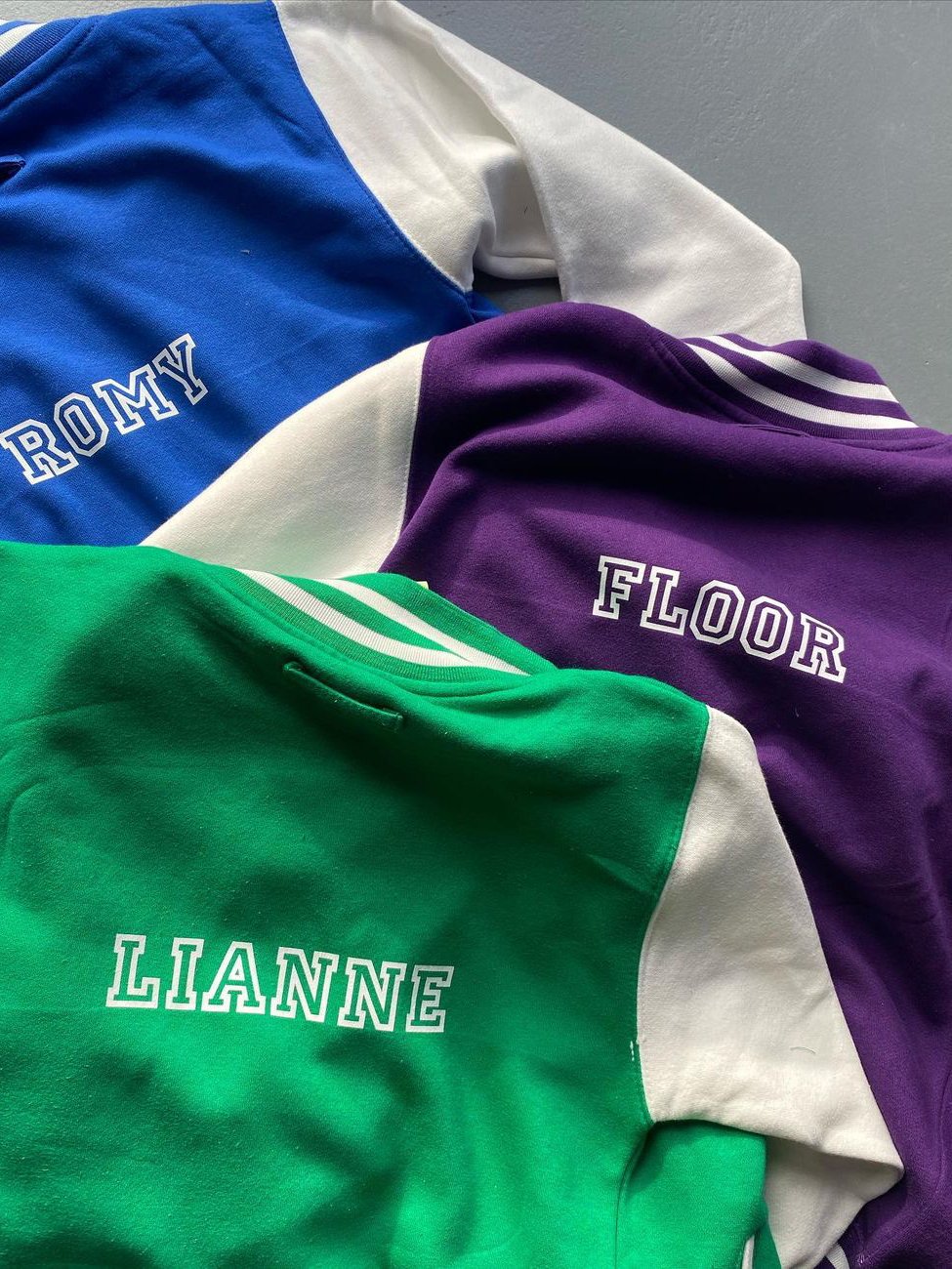 Dans selecties in custom outfits